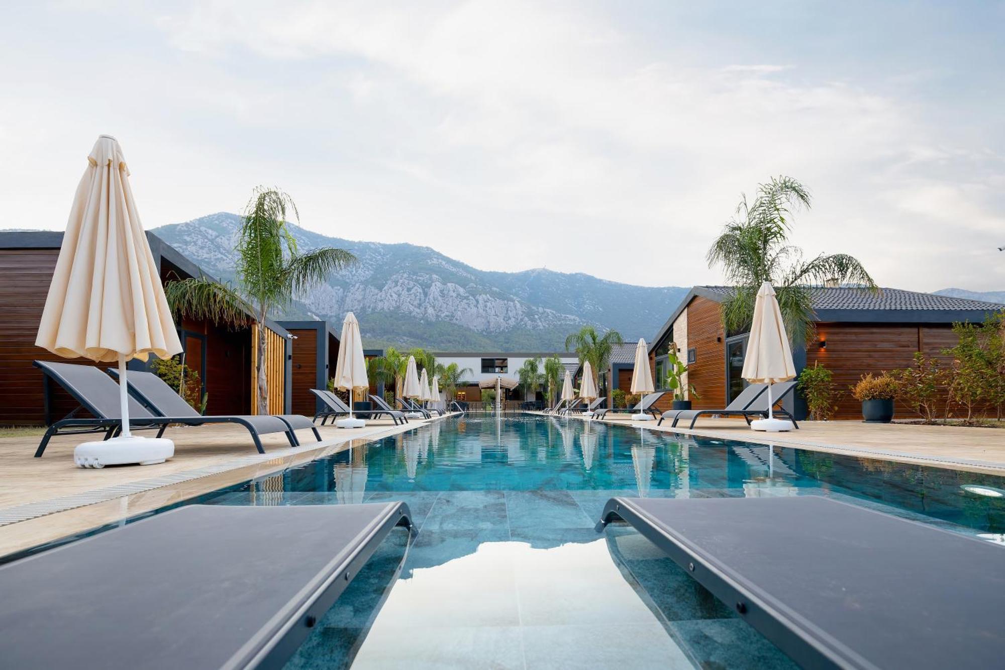 Rota Kilidonia Karaoez Suites&Villas Ngoại thất bức ảnh