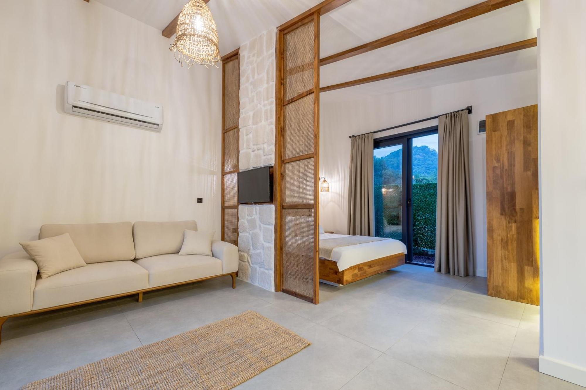 Rota Kilidonia Karaoez Suites&Villas Phòng bức ảnh